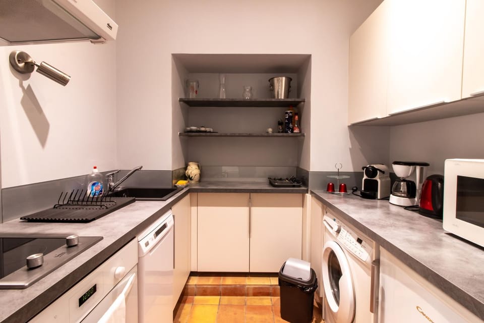 Coffee/tea facilities, dishwasher, pet friendly, stove, washing machine, kitchen