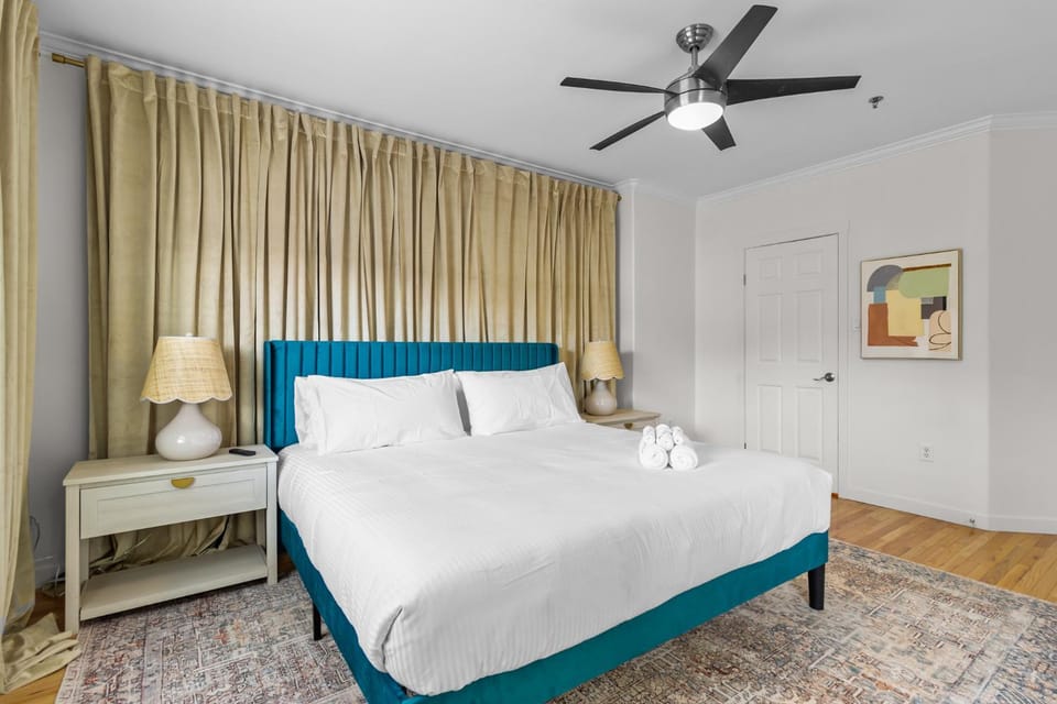 Duckworth King Queen Sub Pent Harbour Vw Apartment in St Johns