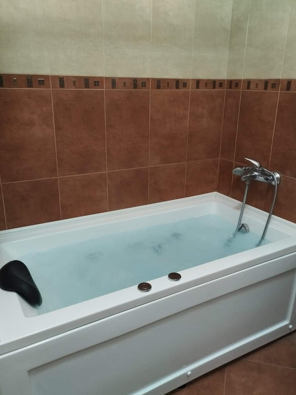 Hot Tub, Hot Tub