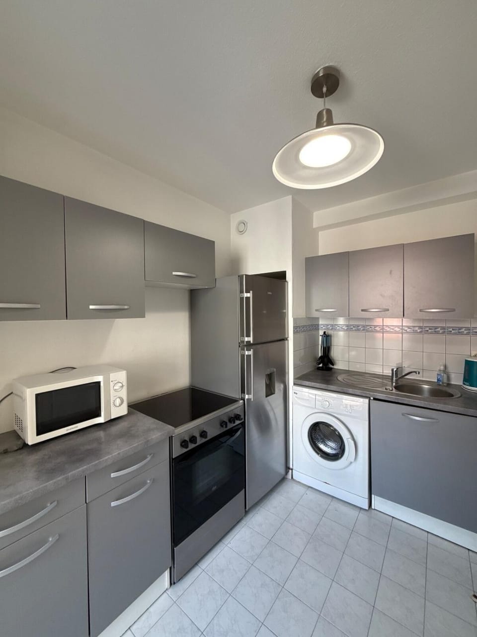 Big, comfortable studio minutes from MC borders Apartment in Monaco