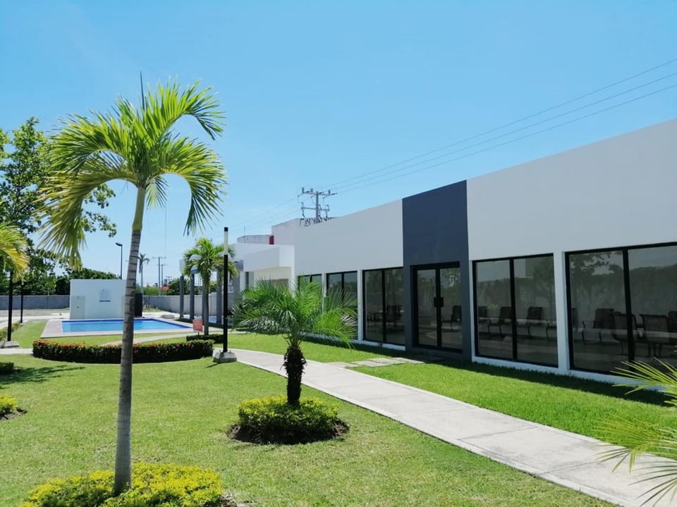 Departamento Moderno Durazno - 2 Albercas - 3 Min Malecón y Playas Apartment in Mazatlan