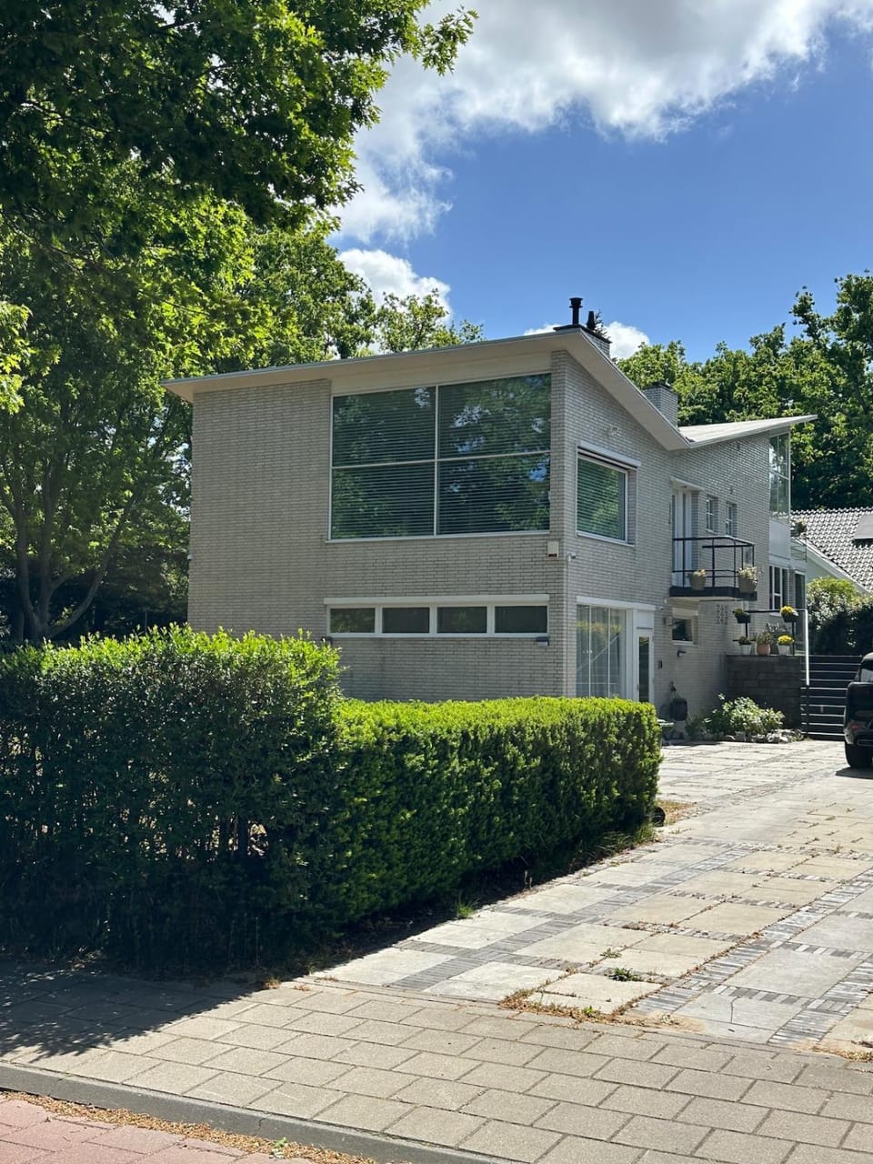 Property building, Day, Garden