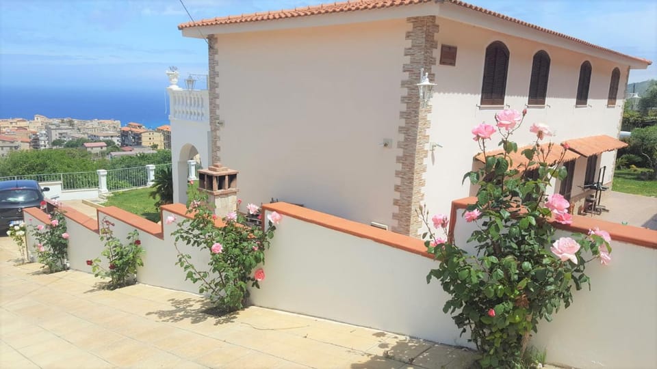 Villa Fontana Villa in Tropea