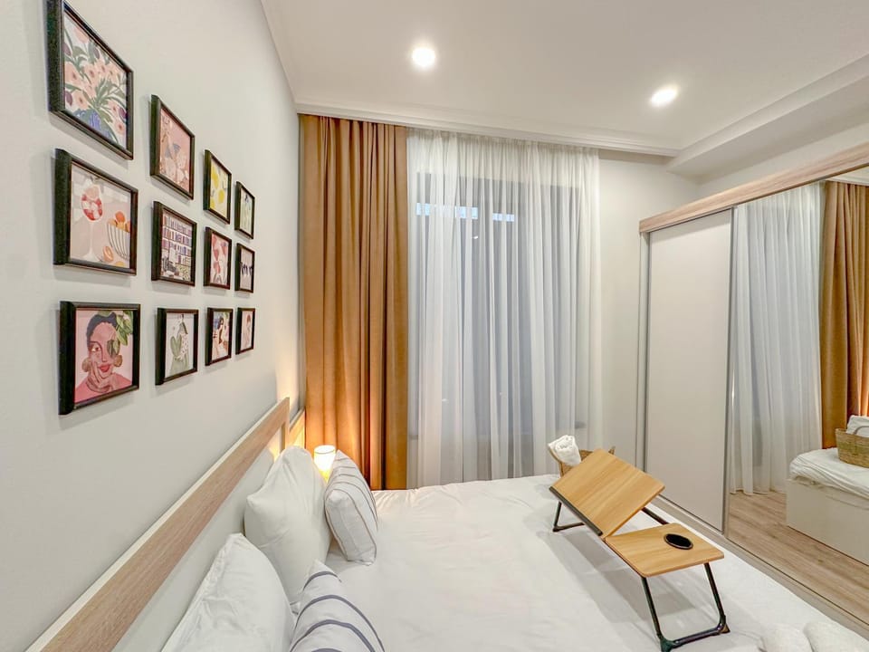 Bed, Bedroom