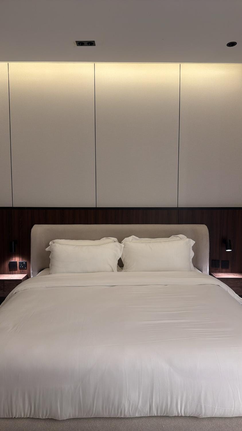 Bed, Photo of the whole room