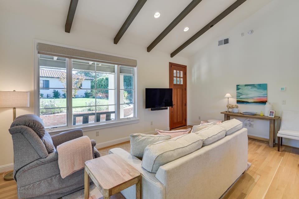 Los Gatos Guest Cottage 2 Mi to Netflix HQ! House in Los Gatos