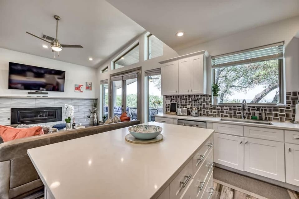 Living room, kitchen