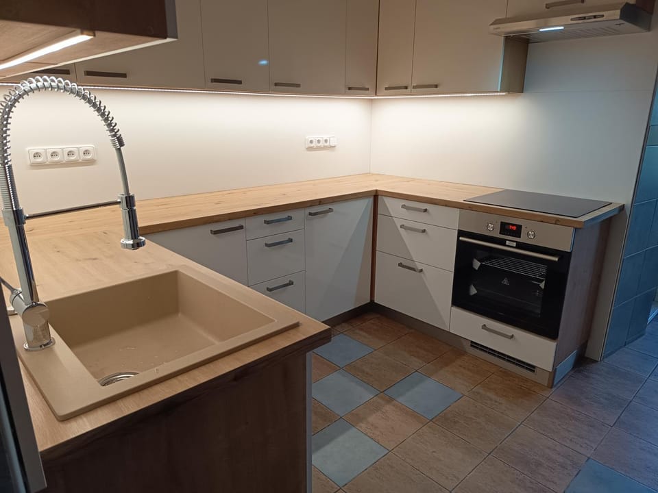 Communal kitchen, kitchen