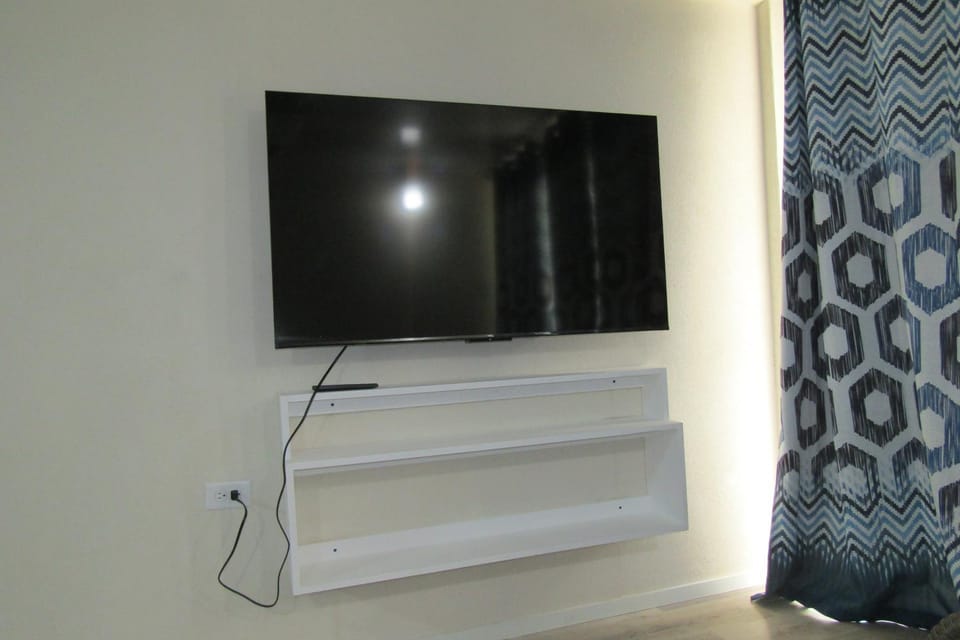 Communal lounge/ TV room, TV and multimedia