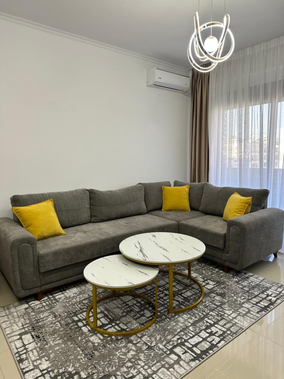 Living room, Seating area, air conditioner