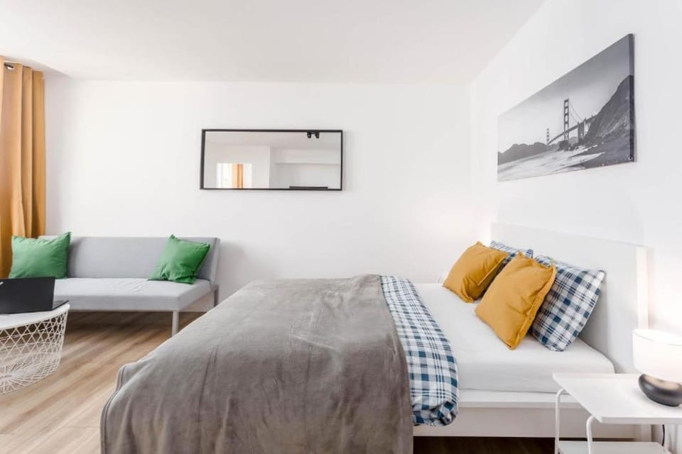 Top CityCenter Stylish Nowogrodzka Apartment in Warsaw
