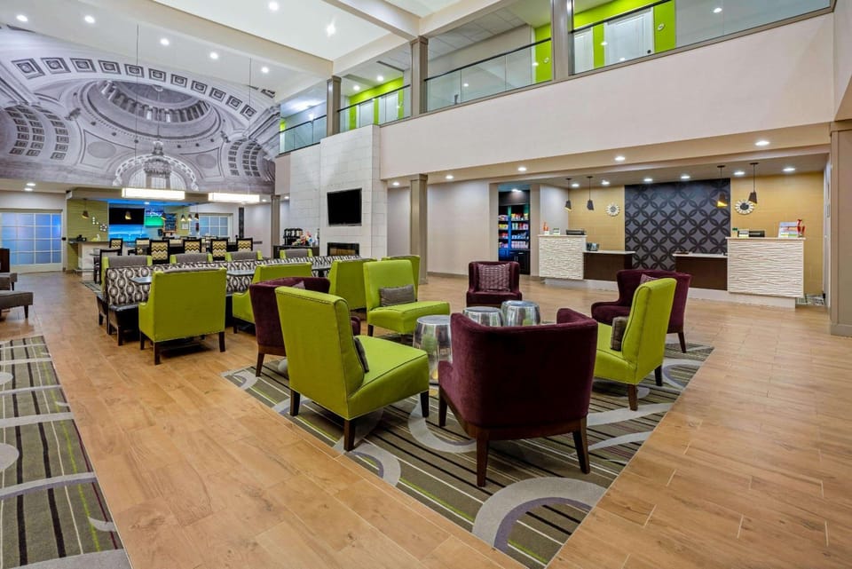 Lobby or reception, On site