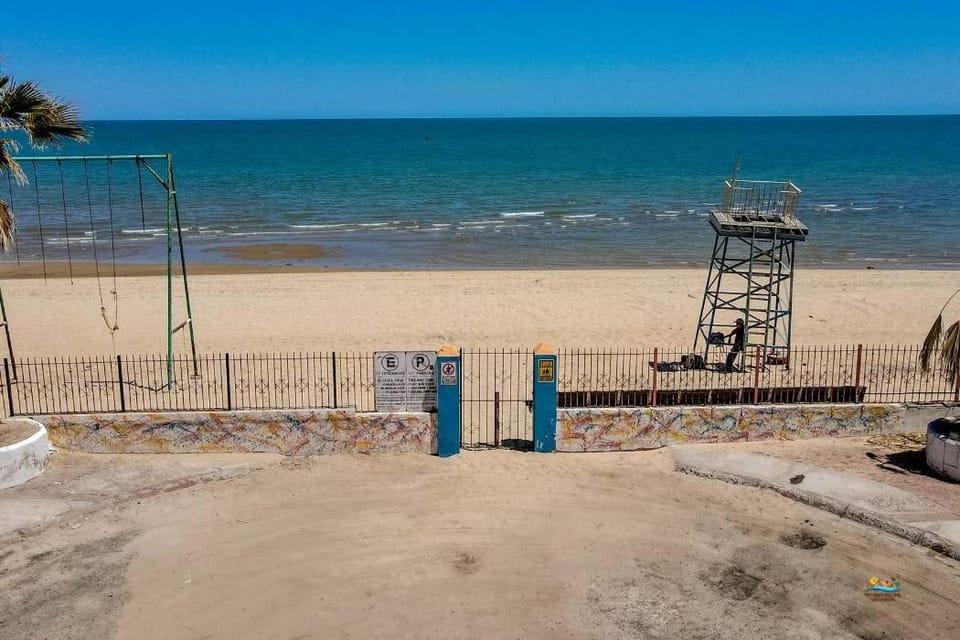 San Felipe downtown rental Condo - Steps to the Beach. Walk to Malecon House in San Felipe