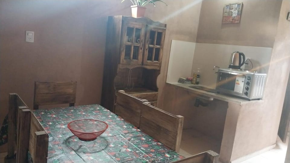 Breakfast, furniture