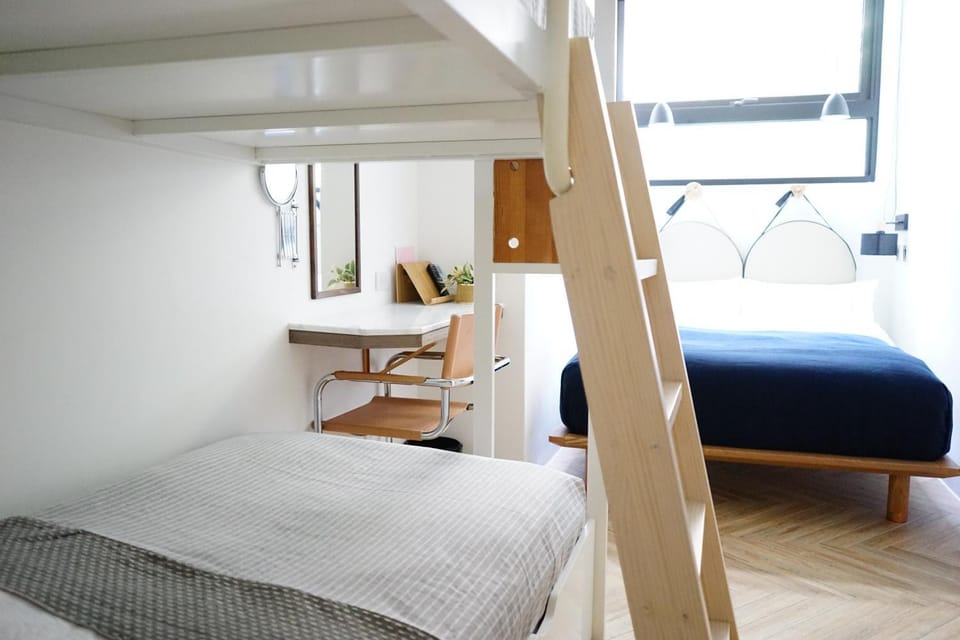Bed, bunk bed