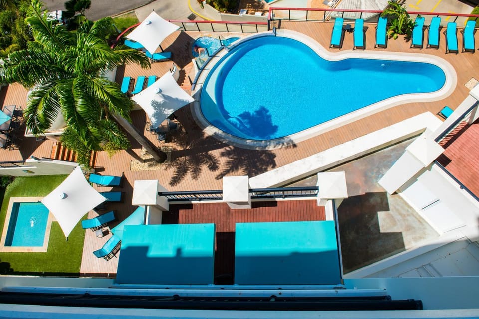Port Views On Airlie Premier Apartment in Airlie Beach