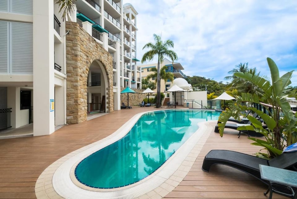Port Views On Airlie 1 Bedroom Apartment in Airlie Beach