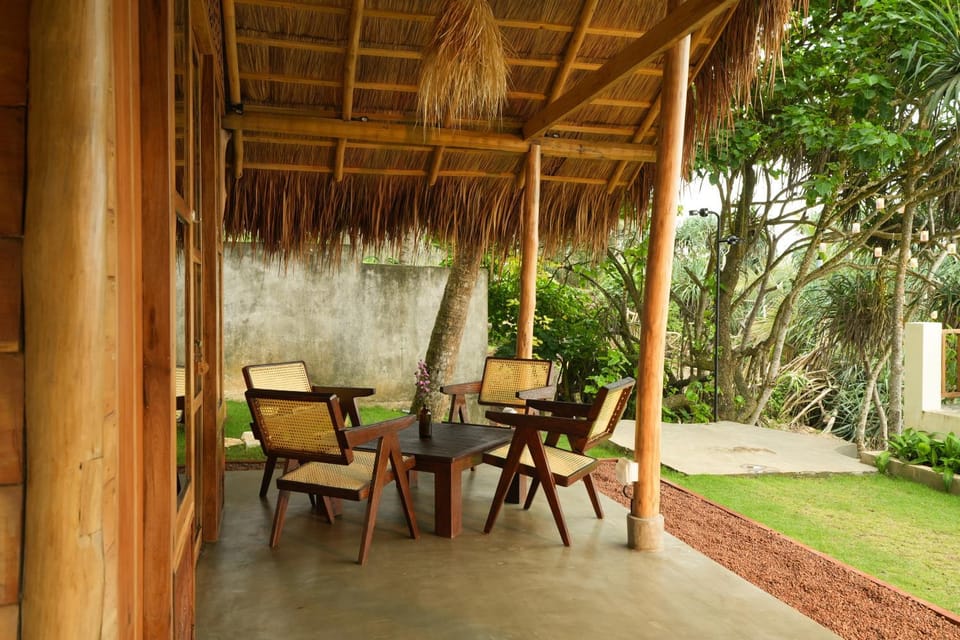 Sea View Clay House Bed and Breakfast in Southern Province