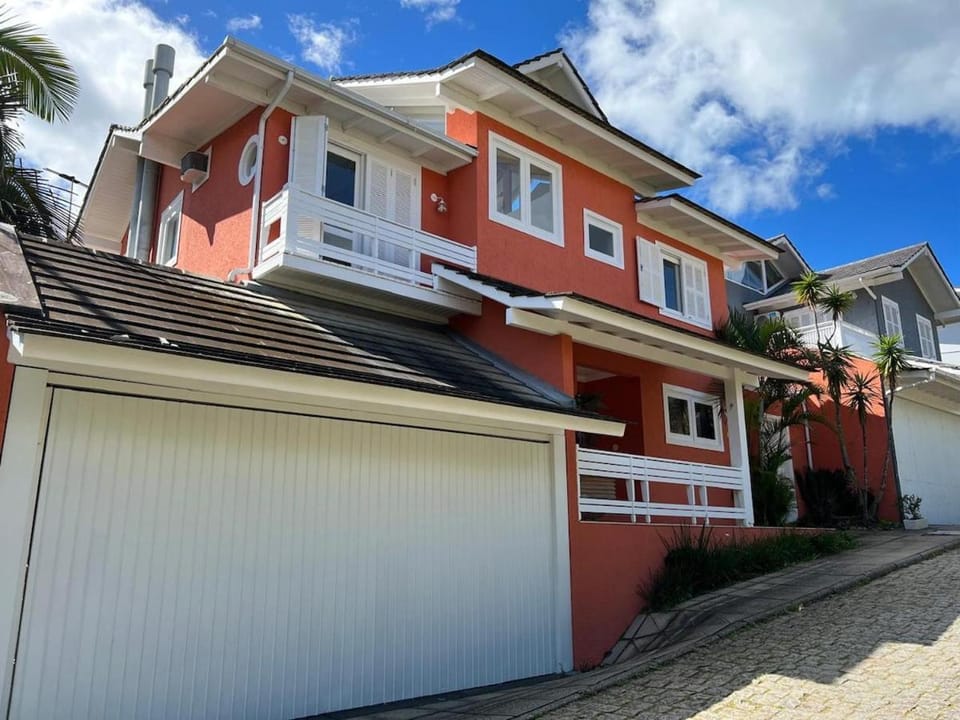 Casa 250m2 Condomínio em Frente a Praia House in Florianopolis