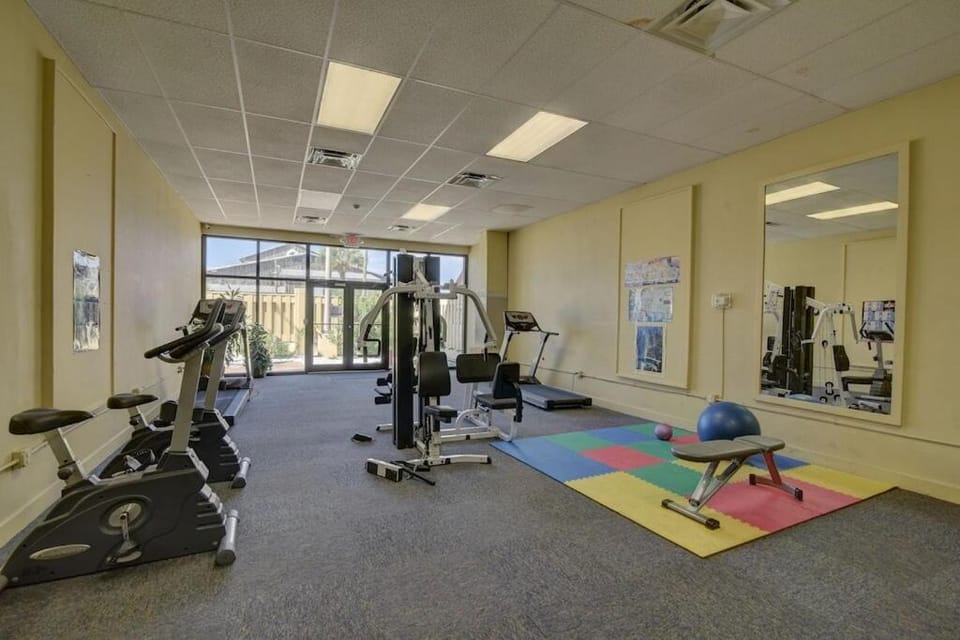 Amazing View Beach Front King Bed Apartment in Panama City Beach