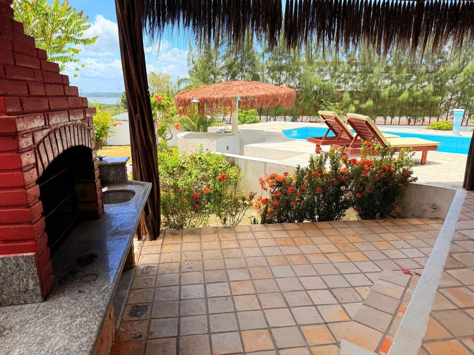 Garden, Swimming pool