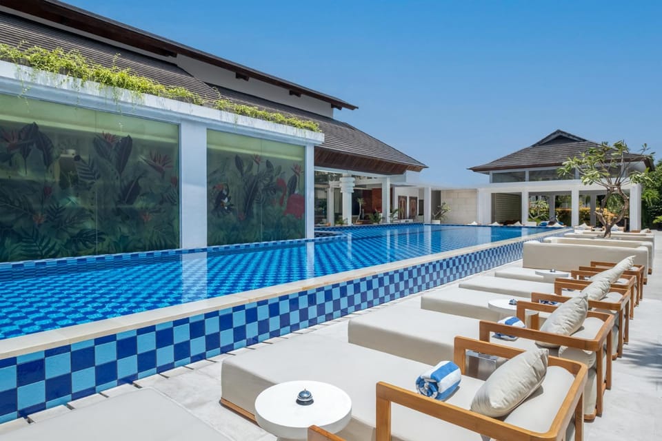 Swimming pool