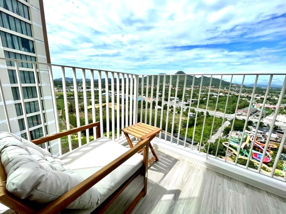 Vehha Skyline Retreat Condo Corner - Unit 1Bedroom LuxSuite Apartment hotel in Nong Kae