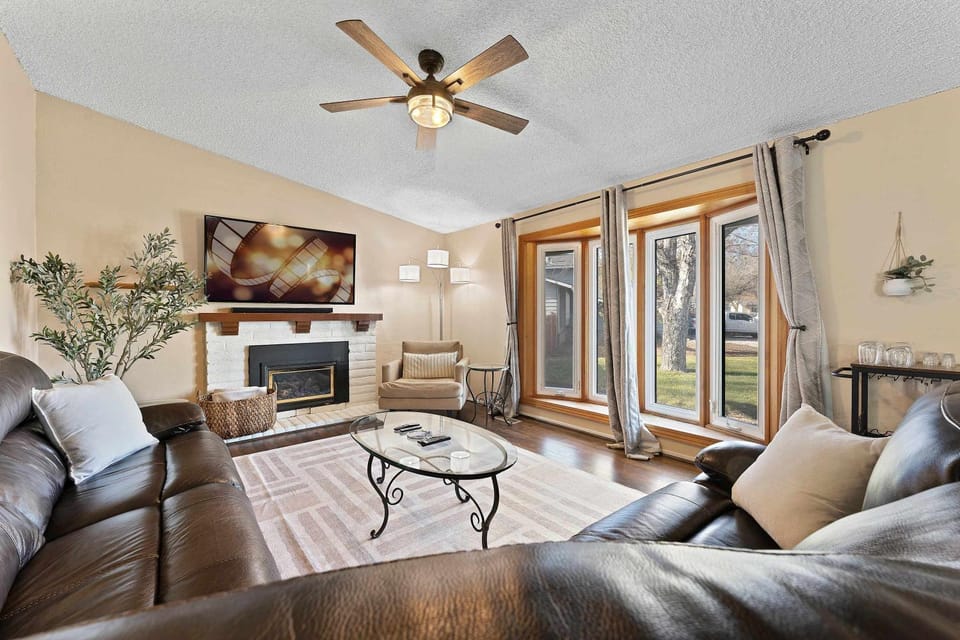 Spacious 4BR Sparks Home · Graduation & Events House in Sparks