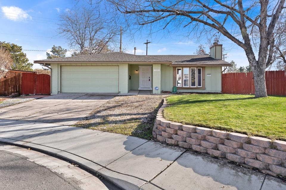 Spacious 4BR Sparks Home · Graduation & Events House in Sparks