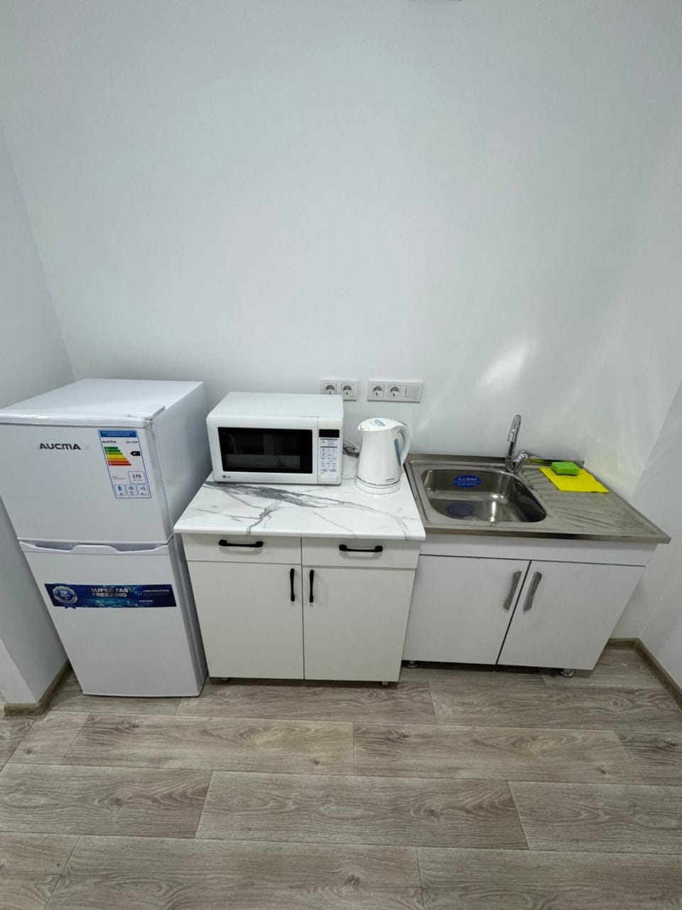 Просторная студия с видом на горы-отель Apartment in Almaty Region, Kazakhstan