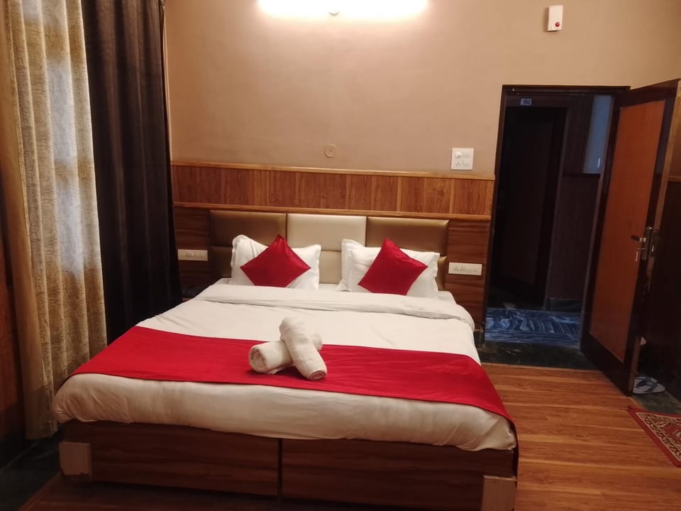 Varuni Gd Hotel Mcleodganj Hotel in Punjab, India