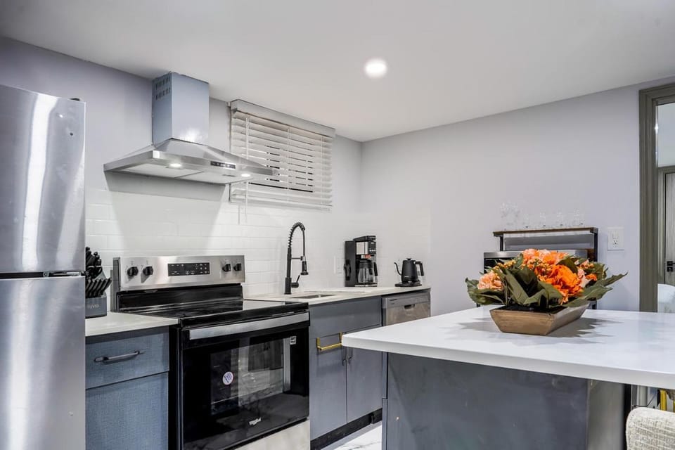 The Hideaway Suite Bed and Breakfast in Queens Village