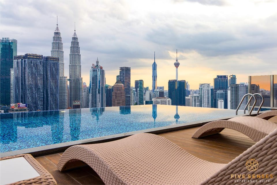Pool view, Swimming pool