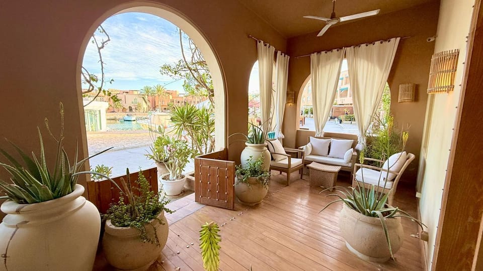 Day, Balcony/Terrace, Seating area