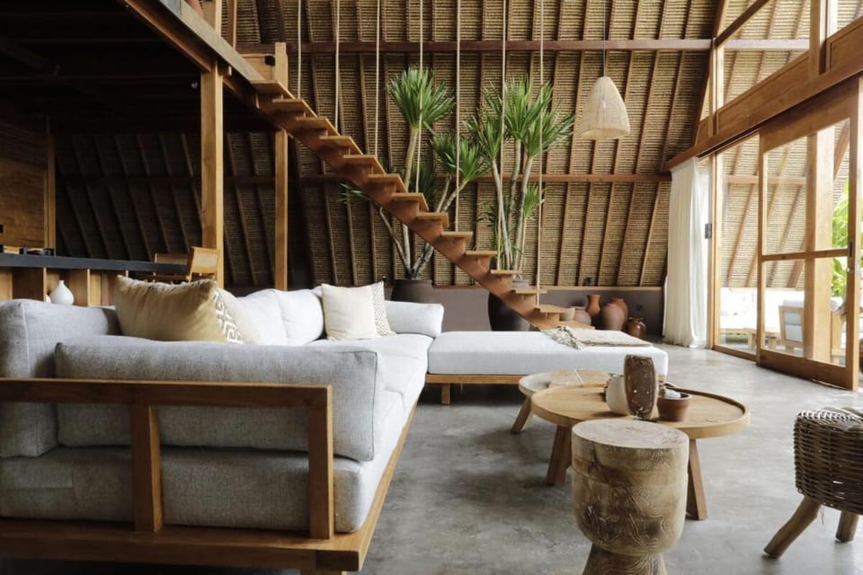 The Sawah Lodge, Seseh-Bali Villa in Mengwi