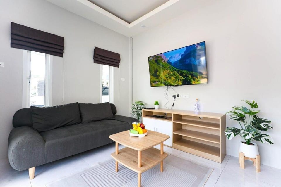 Communal lounge/ TV room, TV and multimedia