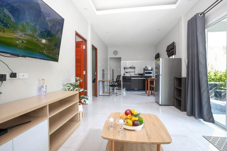 TV and multimedia, Kitchen or kitchenette, Dining area