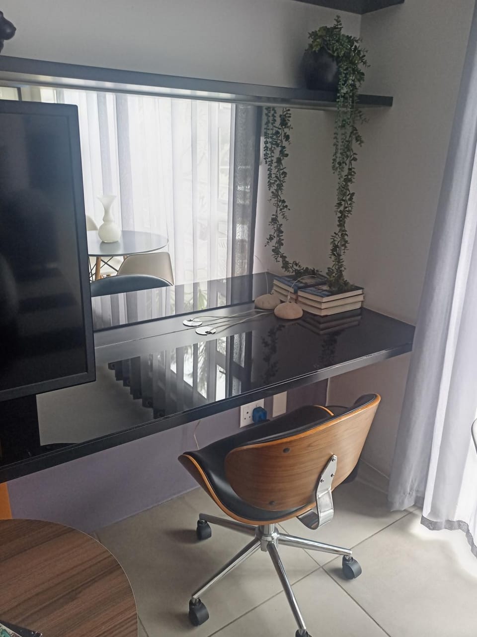 Modern studio apartment with solar Apartment in Roodepoort