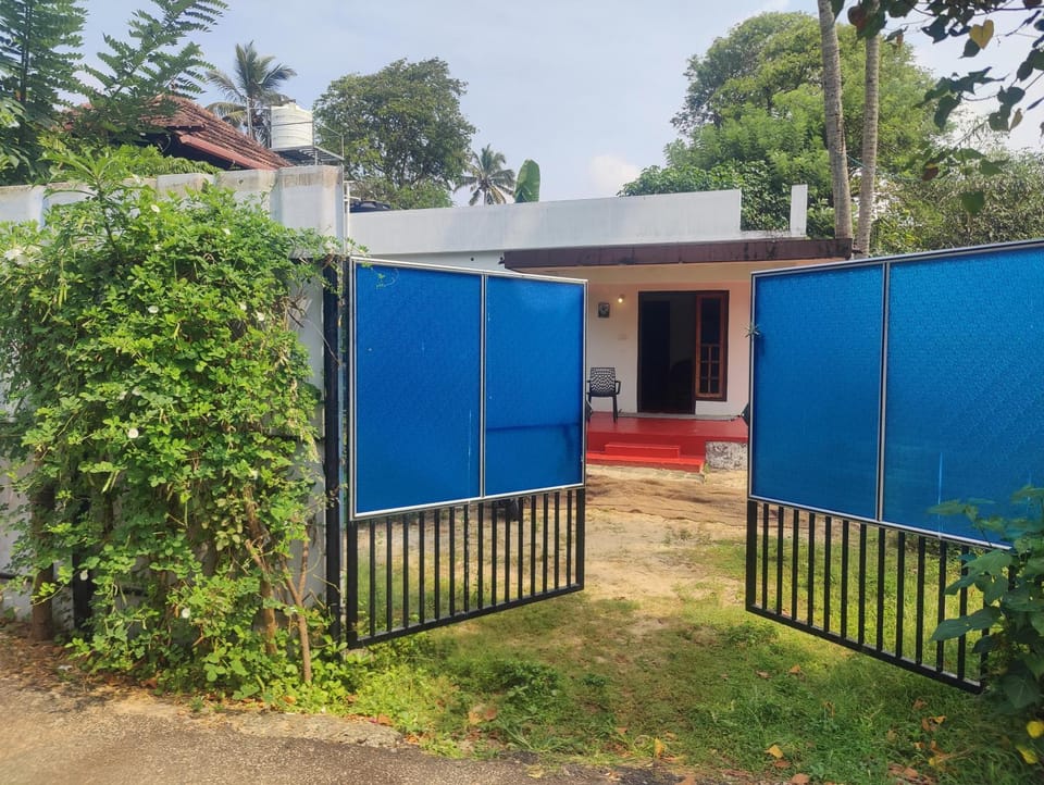 Cuba beach villa Bed and Breakfast in Alappuzha
