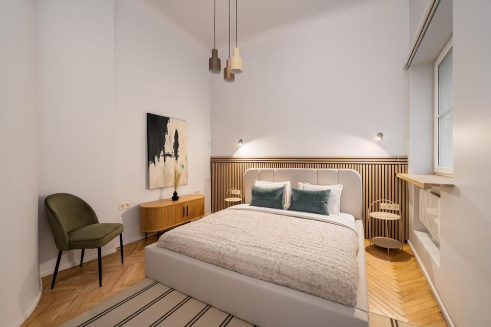 SAUNA - 3 Separate BRs - Foosball - Old Town Apartment - By Innorental Apartment in Riga