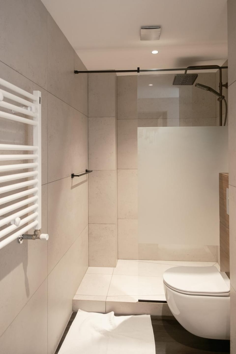 Luxury Airport Studio with Balcony Cozy & Modern Apartment in Chișinău