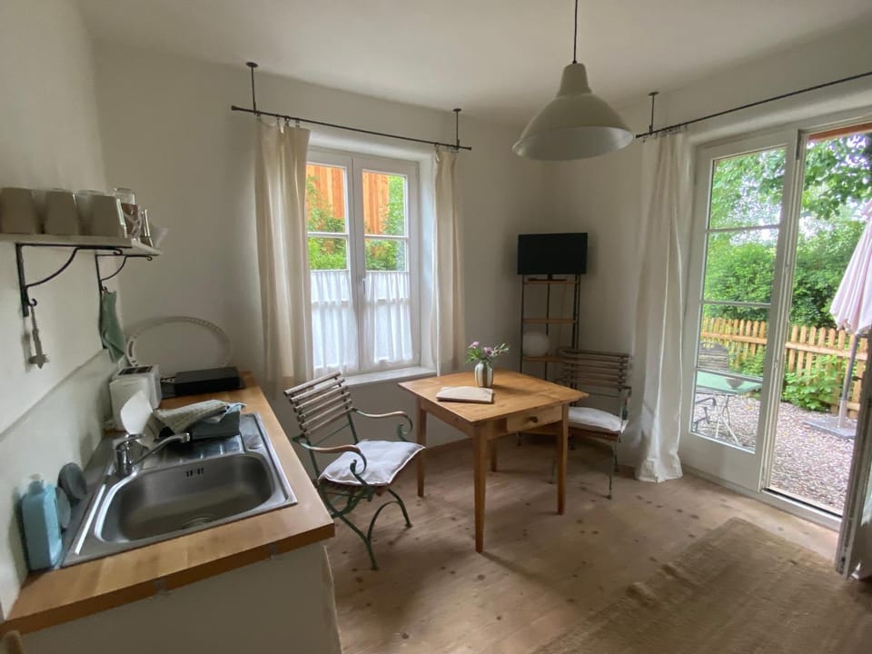 Ferienwohnung mit Blick ins Grüne Apartment in Murnau am Staffelsee