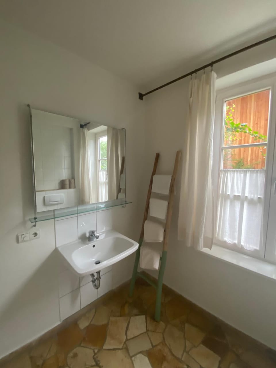 Ferienwohnung mit Blick ins Grüne Apartment in Murnau am Staffelsee
