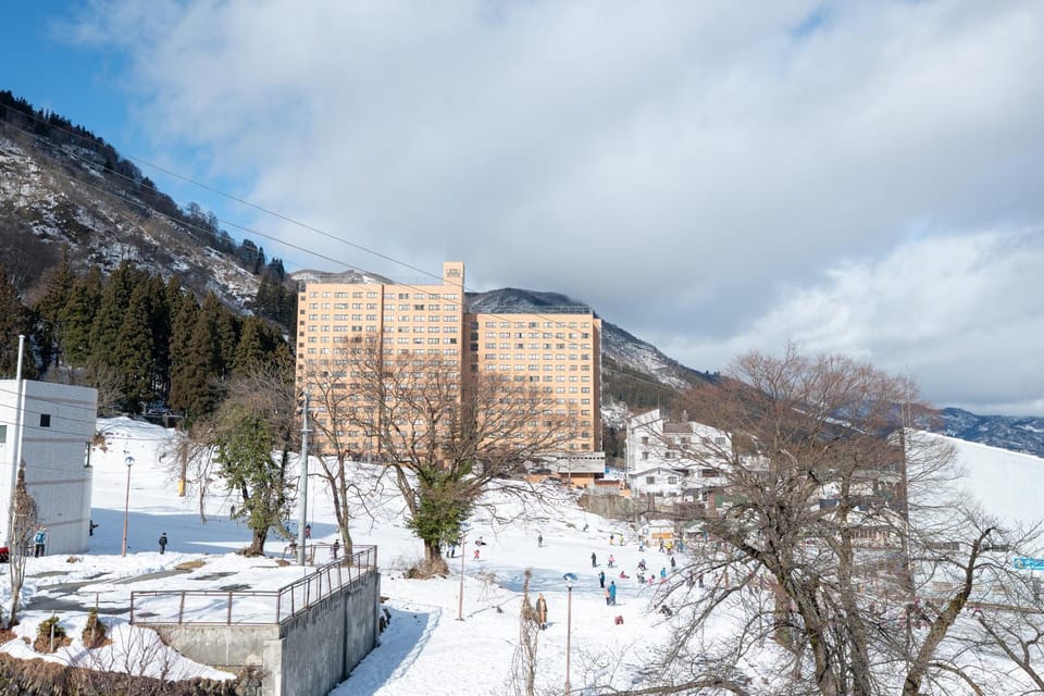 Nearby landmark, Day, Natural landscape, Winter, Mountain view