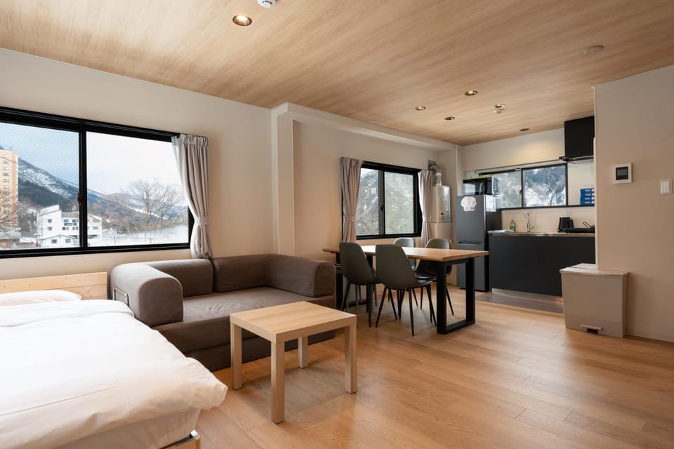 Kitchen or kitchenette, Living room, Photo of the whole room, Seating area, Dining area, Mountain view