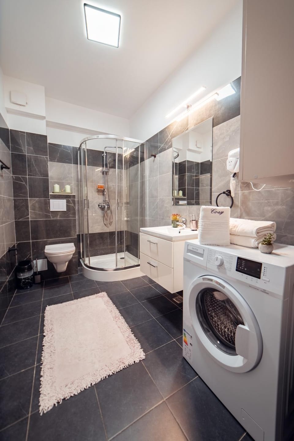 Shower, Toilet, Bathroom, Bath, towels, washing machine, dryer