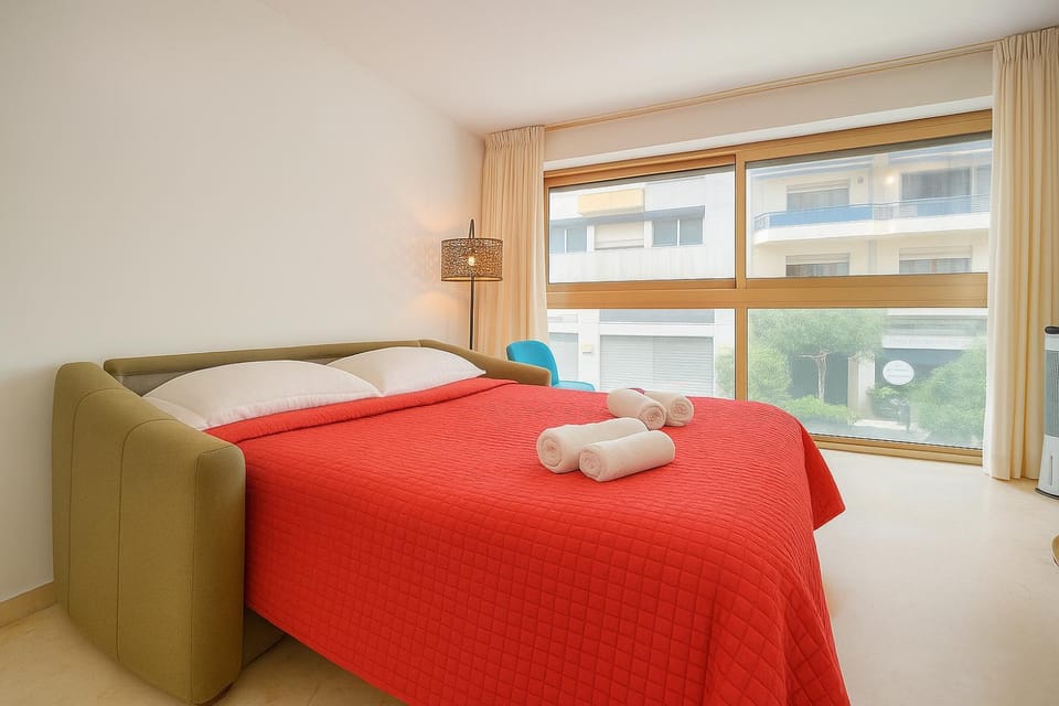 FRGK Massenet 'Blue Riviera' Studio Modern Comfort 1 min from Promenade des Anglais Apartment in Nice