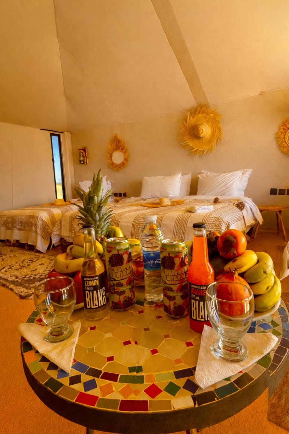 Bedroom, Drinks