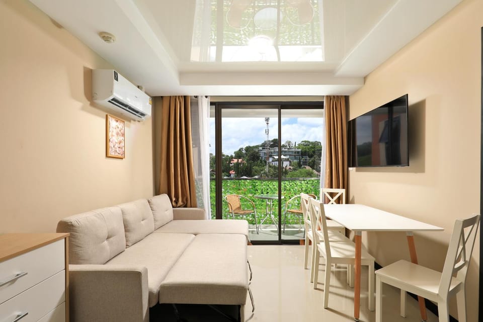 TV and multimedia, View (from property/room), Balcony/Terrace, Living room, Dining area, air conditioner