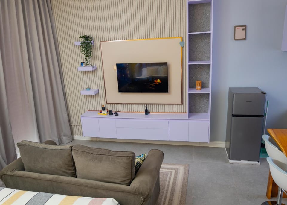 TV and multimedia, Seating area